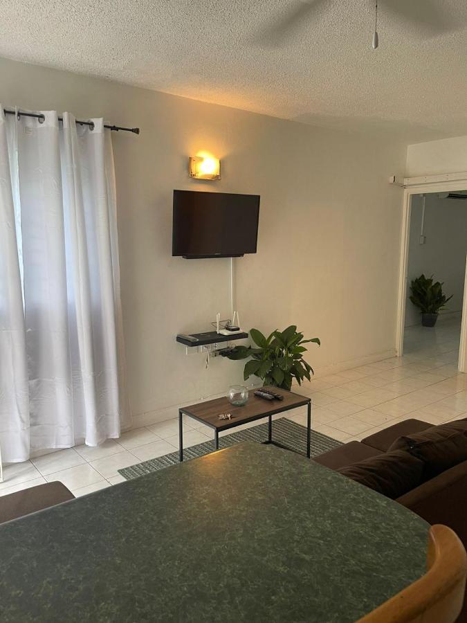 Finest Accommodation Marley Manor Apt # 513 Ground Floor 6 Marley Rd Kgn 6 Kingston Exterior foto
