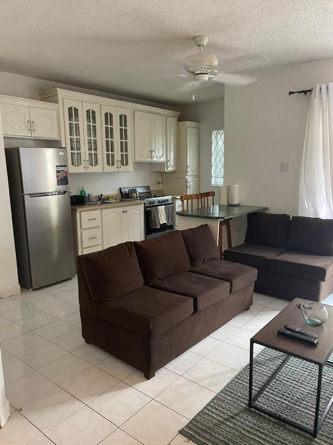 Finest Accommodation Marley Manor Apt # 513 Ground Floor 6 Marley Rd Kgn 6 Kingston Exterior foto